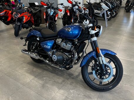 2024 Royal Enfield Super Meteor, синий, 630000 рублей, вид 1