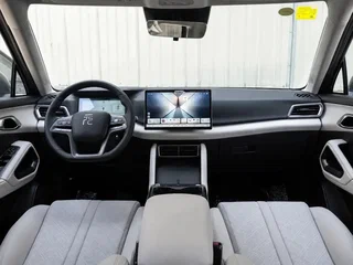 2026 BYD Yuan Up 45.12 kWh, серый, 1790000 рублей, вид 5