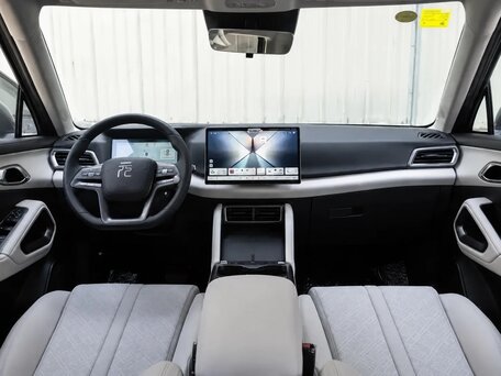 2026 BYD Yuan Up 45.12 kWh, серый, 1790000 рублей, вид 5