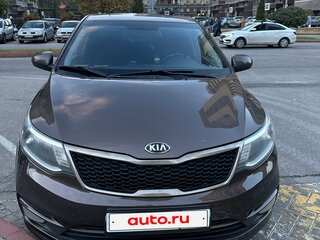 2015 Kia Rio III Рестайлинг, коричневый, 800000 рублей, вид 1
