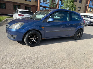 2008 Ford Fiesta Mk5, синий, 285000 рублей, вид 4