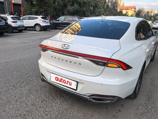 2022 Hyundai Grandeur VI Рестайлинг, белый, 1600000 рублей, вид 3
