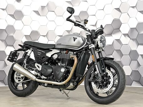 2026 Triumph Speed Twin, серебристый, 1699000 рублей, вид 1