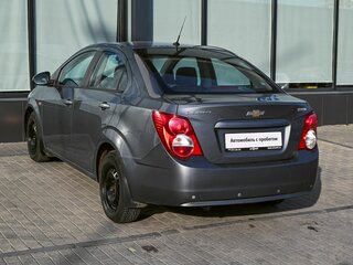 2014 Chevrolet Aveo II, серый, 584000 рублей, вид 3