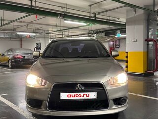 2011 Mitsubishi Lancer X Рестайлинг, бежевый, 790000 рублей, вид 2