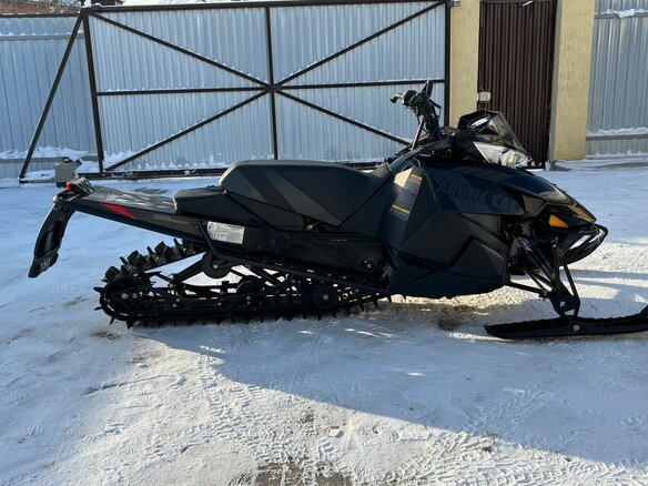 2012 Arctic Cat XF-Series, чёрный, 1200000 рублей - вид 6
