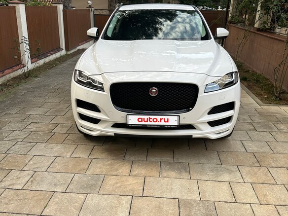 2020 Jaguar F-Pace I, белый, 3650000 рублей - вид 3