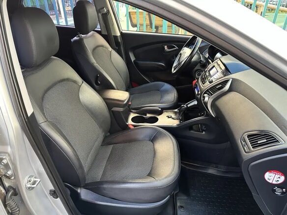 2011 Hyundai ix35 I, серый, 1135000 рублей - вид 15