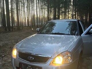 2017 Lada (ВАЗ) Priora I Рестайлинг, серебристый, 570000 рублей, вид 2