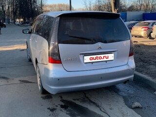 2003 Mitsubishi Grandis I, серебристый, 600000 рублей, вид 3