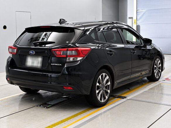 2022 Subaru Impreza V Рестайлинг, чёрный, 1810007 рублей - вид 1
