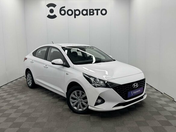 2022 Hyundai Solaris II Рестайлинг, белый, 1540000 рублей - вид 1