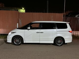 2007 Honda Elysion I Рестайлинг, белый, 500000 рублей, вид 4
