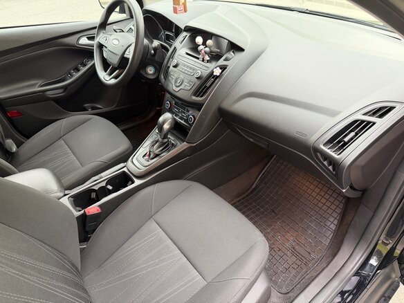 2017 Ford Focus III Рестайлинг, чёрный, 920000 рублей - вид 9