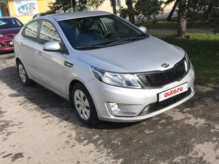 2014 Kia Rio 5-speed III, серебристый, 1090000 рублей, вид 2