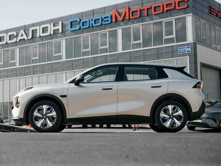 2026 Changan Qiyuan Q05 51.9 kWh II, серебристый, 2390000 рублей, вид 2