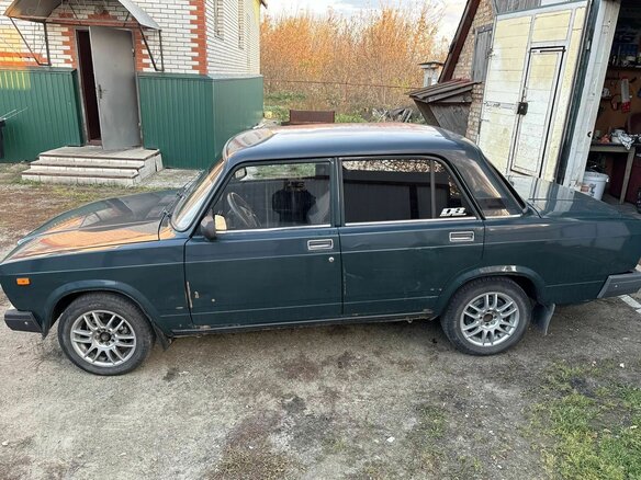 2008 Lada (ВАЗ) 2107, зелёный, 200000 рублей - вид 3