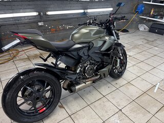 2022 Ducati Streetfighter V2, зелёный, 1800000 рублей, вид 5