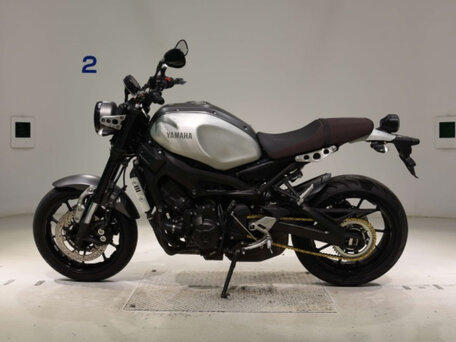2020 Yamaha XSR900, серебристый, 720000 рублей, вид 3
