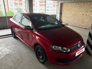 2012 Volkswagen Polo V, красный, 700000 рублей, вид 2