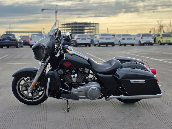 2019 Harley-Davidson Electra Glide, чёрный, 1650000 рублей - вид 1