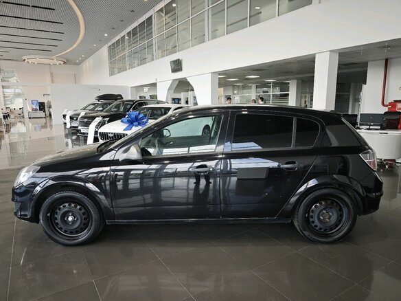 2011 Opel Astra H Рестайлинг, чёрный, 460000 рублей - вид 5