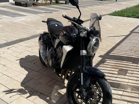 2019 Honda CB 1000R, чёрный, 999999 рублей, вид 2