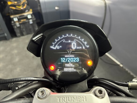 2021 Triumph Trident 660, чёрный, 900000 рублей - вид 9