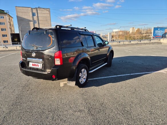 2006 Nissan Pathfinder III, чёрный - вид 7