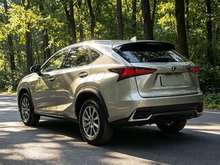 2021 Lexus NX 200 I Рестайлинг, серебристый, 3650000 рублей, вид 4