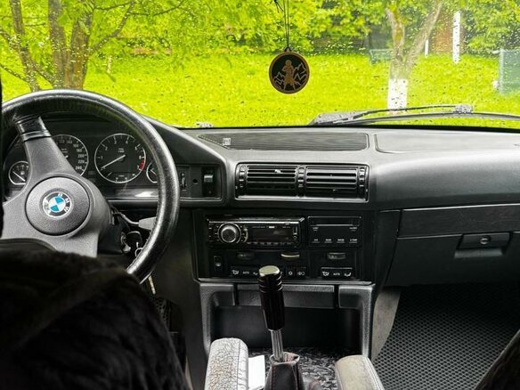 1992 BMW 5 серии 520i III (E34), зелёный, 700000 рублей - вид 8