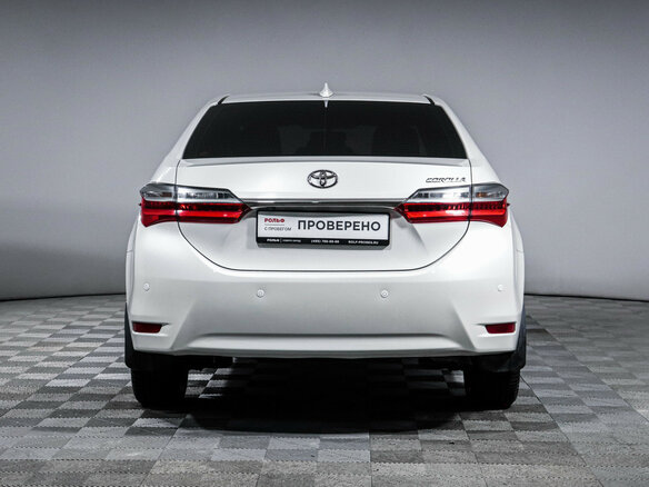2017 Toyota Corolla XI (E160, E170, E180) Рестайлинг 1, белый, 1725000 рублей - вид 5