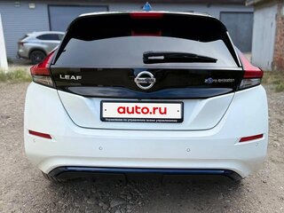 2017 Nissan Leaf II (ZE1), белый, 1650000 рублей, вид 5