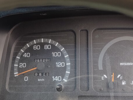 2000 Mitsubishi Delica, серый, 920000 рублей, вид 5