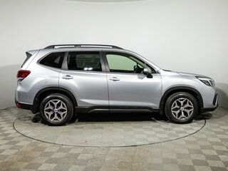 2018 Subaru Forester V, серебристый, 2499700 рублей, вид 4