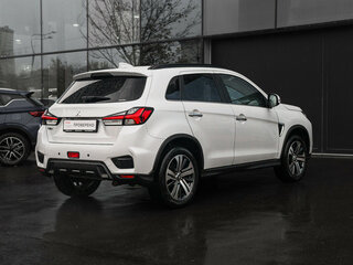 2021 Mitsubishi ASX I Рестайлинг 3, белый, 2690000 рублей, вид 4