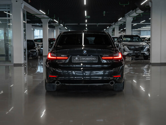 2021 BMW 3 серии 318i VII (G2x), чёрный, 2480000 рублей - вид 5