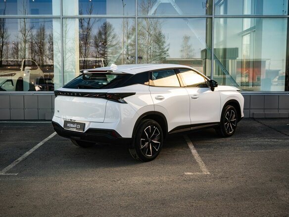 2026 Omoda C5 II, белый, 2899710 рублей - вид 4