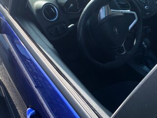 2016 Ford Fiesta Mk6 Рестайлинг, серебристый, 950000 рублей, вид 4