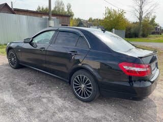 2012 Mercedes-Benz E-Класс 200 7G-Tronic IV (W212, S212, C207), чёрный, 1350000 рублей, вид 3