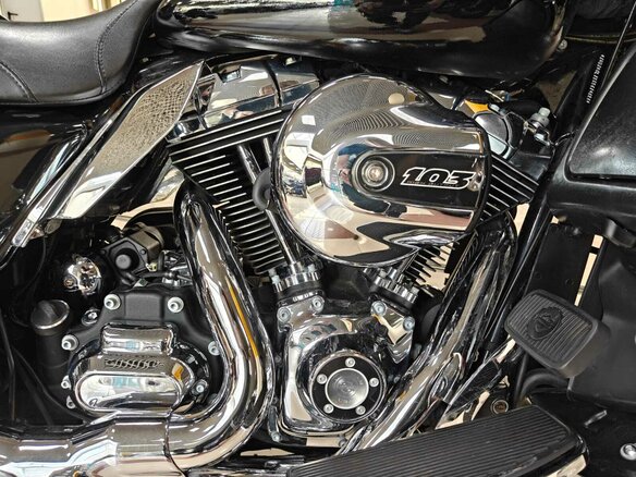 2015 Harley-Davidson Road Glide, чёрный, 1240000 рублей - вид 9