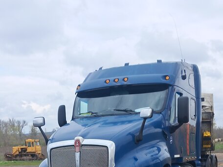 2004 Kenworth T2000, синий, 2000000 рублей, вид 1