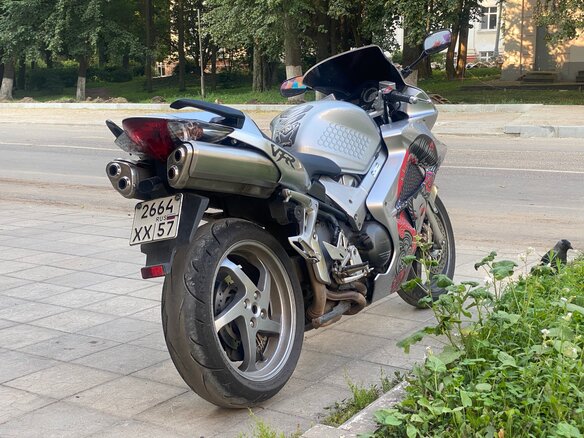 2006 Honda VFR 800, серый, 600000 рублей