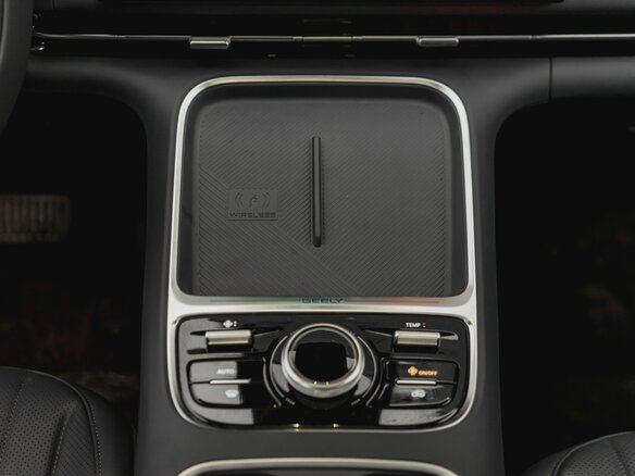 2026 Geely EX5 Гибрид EM-i, серый, 3935290 рублей - вид 14