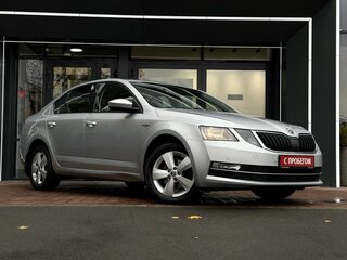 2019 Skoda Octavia III (A7) Рестайлинг, серебристый, 2039900 рублей, вид 3