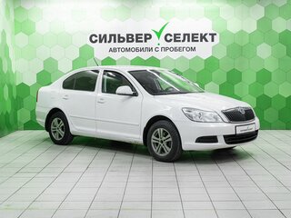 2012 Skoda Octavia II (A5) Рестайлинг, белый, 670000 рублей, вид 5