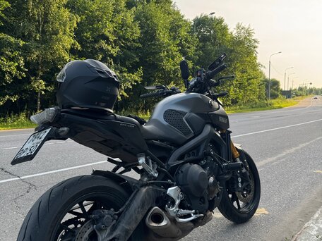 2016 Yamaha MT-09 (FZ-09), серый, 730000 рублей, вид 2