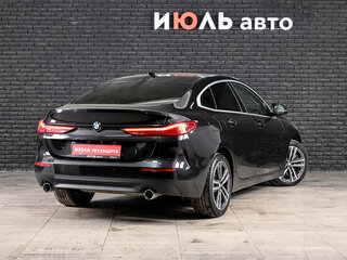 2021 BMW 2 серии Gran Coupe 220i F44, чёрный, 3390000 рублей, вид 4
