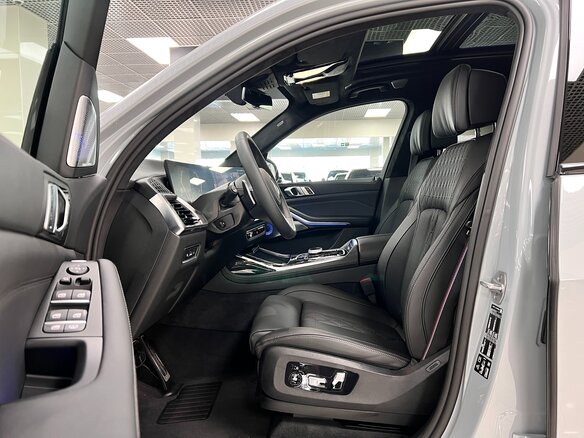 2026 BMW X7 40d I (G07) Рестайлинг, серый, 17999000 рублей - вид 14