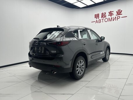 2023 Mazda CX-5 II Рестайлинг, чёрный, 2150000 рублей, вид 4